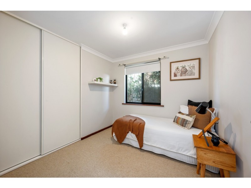 15 Johns Wood Drive, Kingsley WA 6026