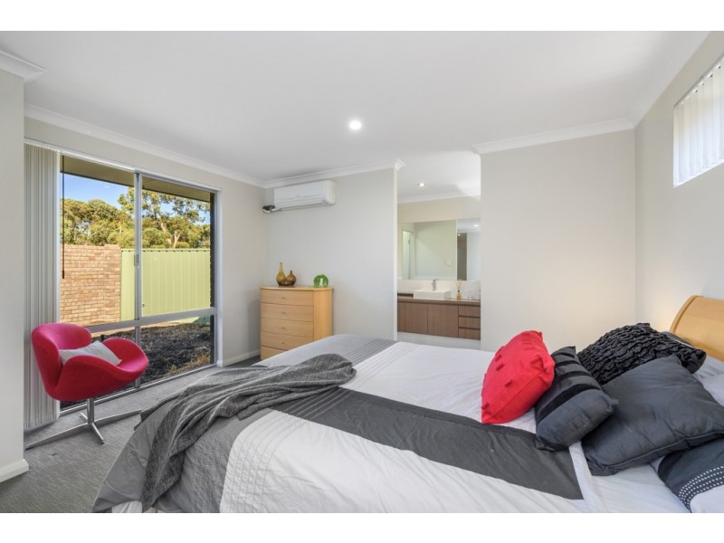 37 Durban Crescent, Kingsley WA 6026