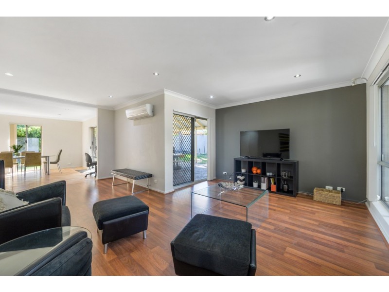 37 Durban Crescent, Kingsley WA 6026