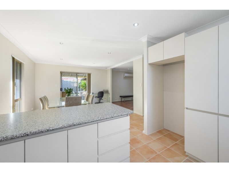 37 Durban Crescent, Kingsley WA 6026