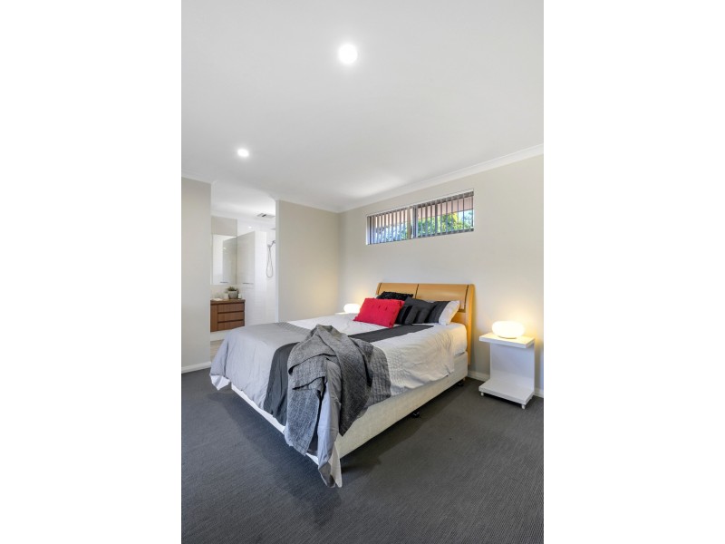 37 Durban Crescent, Kingsley WA 6026