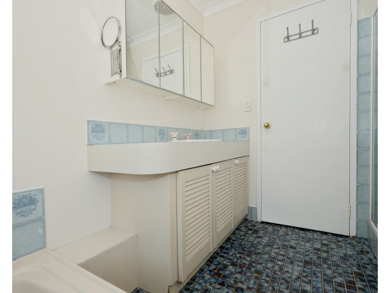 6 Dania Close, Craigie WA 6025