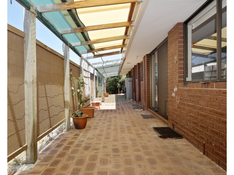 6 Dania Close, Craigie WA 6025