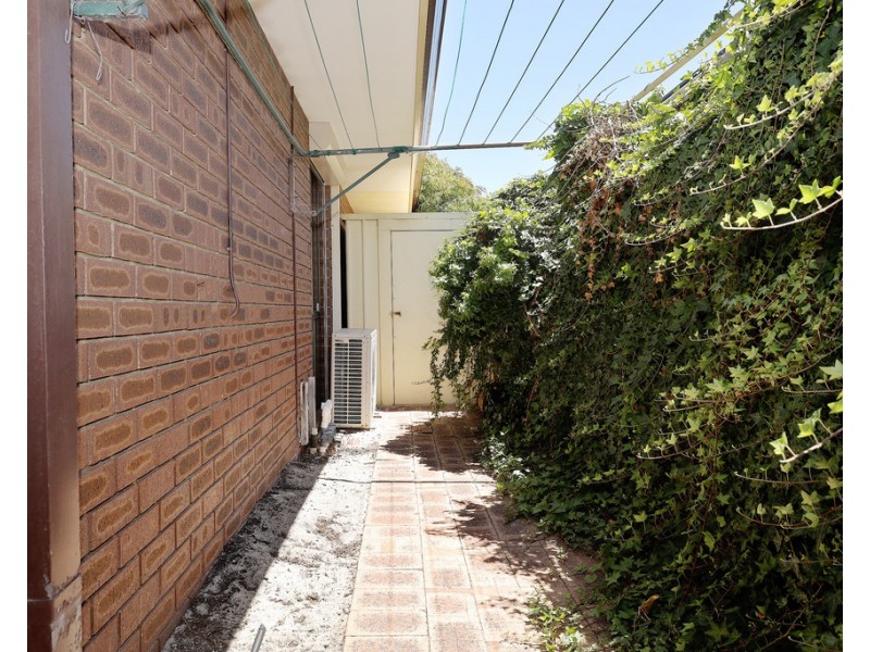 6 Dania Close, Craigie WA 6025
