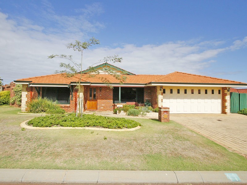 11 Gardon Rise, Gwelup WA 6018