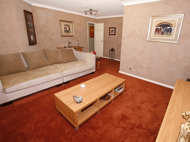 11 Gardon Rise, Gwelup WA 6018