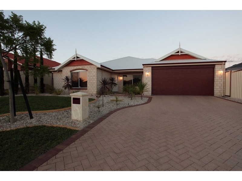 63 Keanefield Drive, Carramar WA 6031