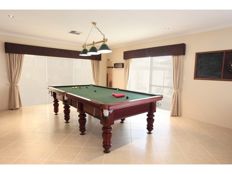 63 Keanefield Drive, Carramar WA 6031