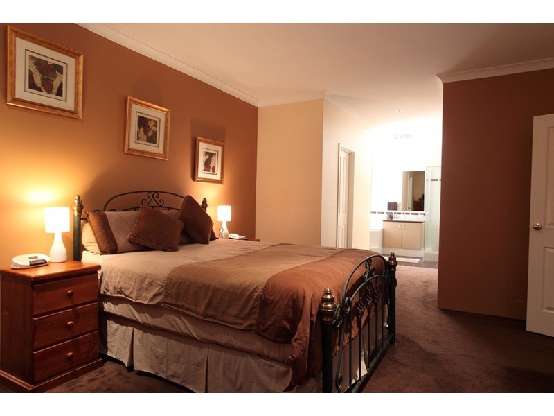 63 Keanefield Drive, Carramar WA 6031