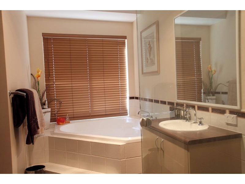 63 Keanefield Drive, Carramar WA 6031