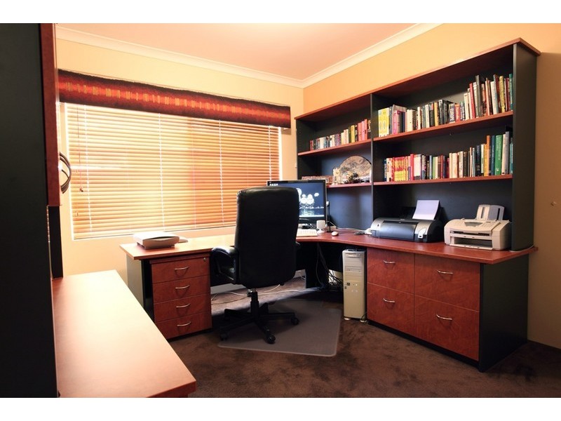 63 Keanefield Drive, Carramar WA 6031