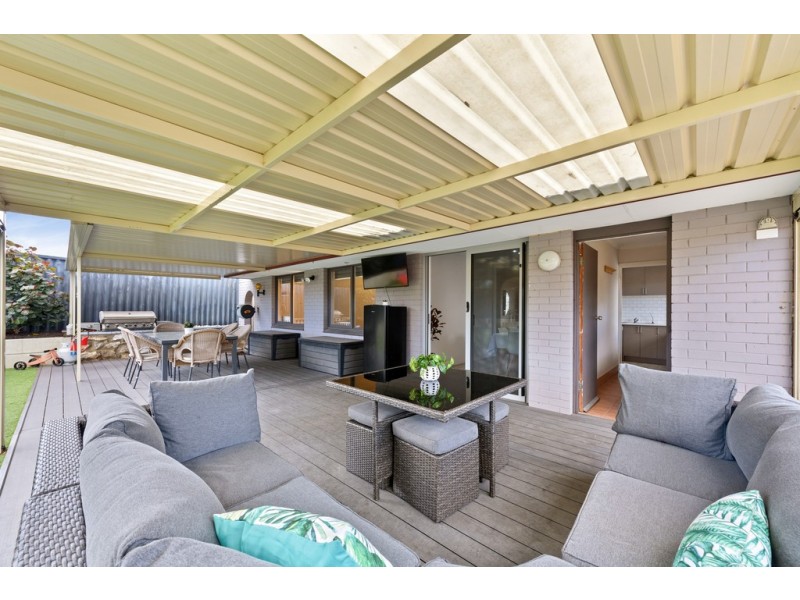 17 Windsor Place, Kallaroo WA 6025