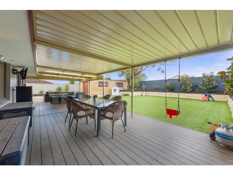 17 Windsor Place, Kallaroo WA 6025