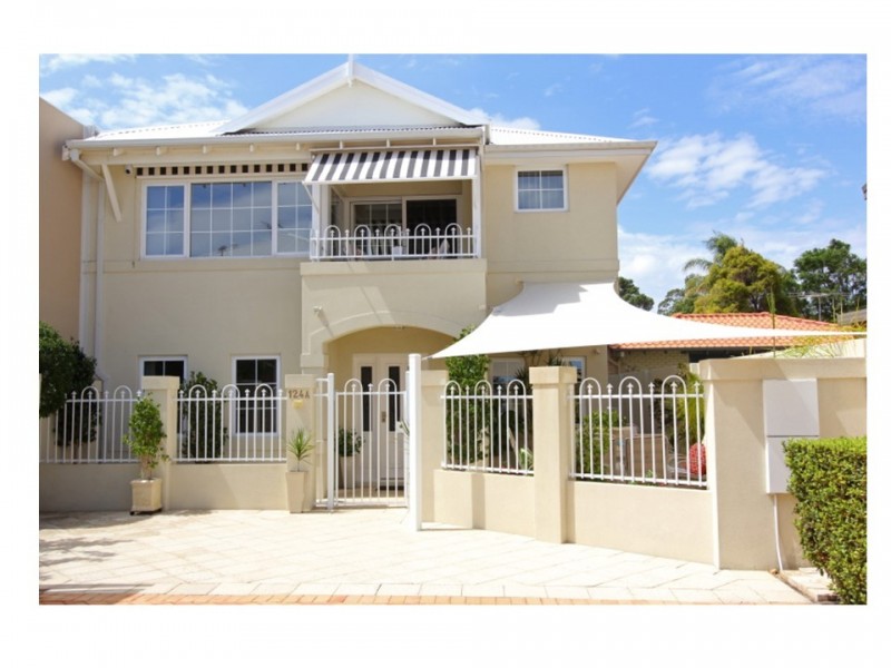 124a Mary Street, Como WA 6152