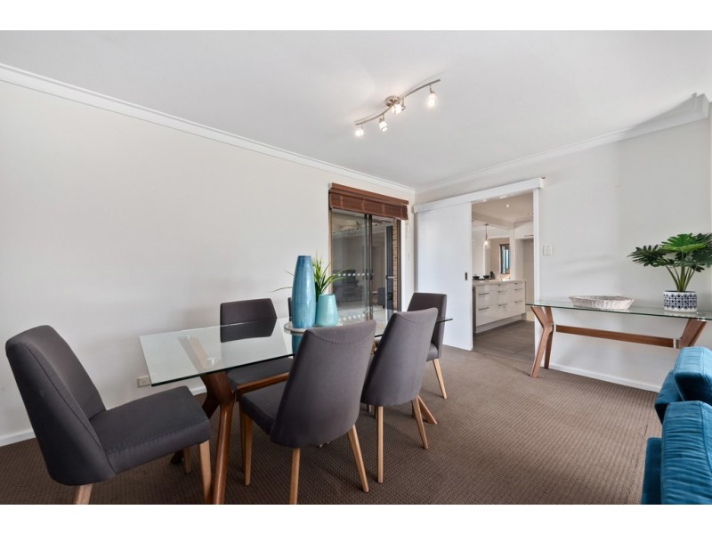 17 Halidon Street, Kingsley WA 6026