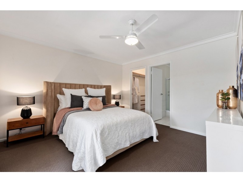 17 Halidon Street, Kingsley WA 6026