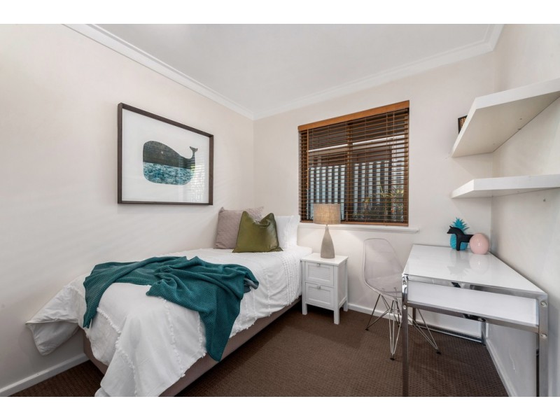 17 Halidon Street, Kingsley WA 6026