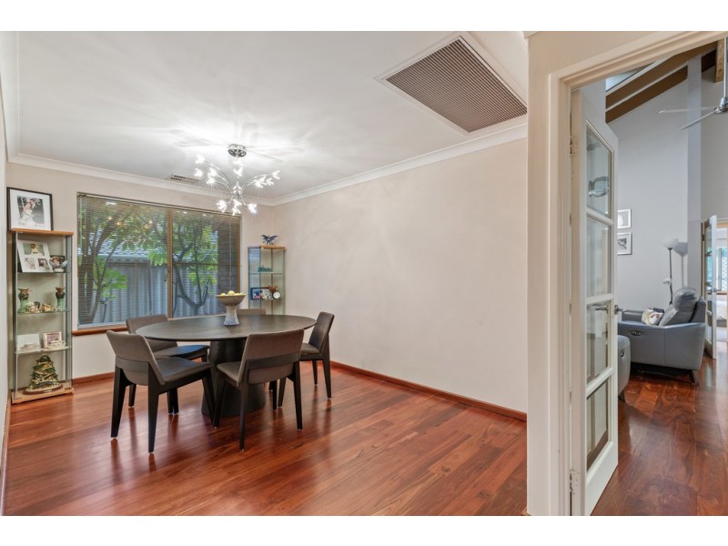 11 Glenbar Road, Duncraig WA 6023