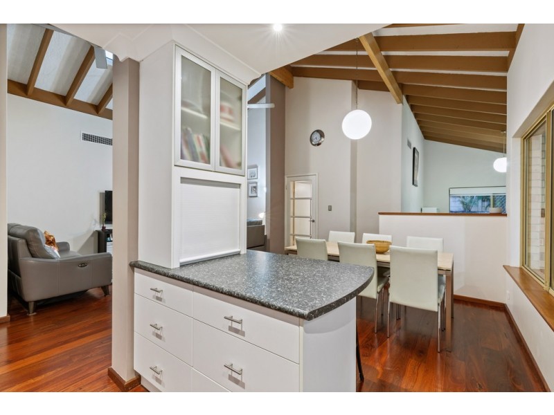 11 Glenbar Road, Duncraig WA 6023