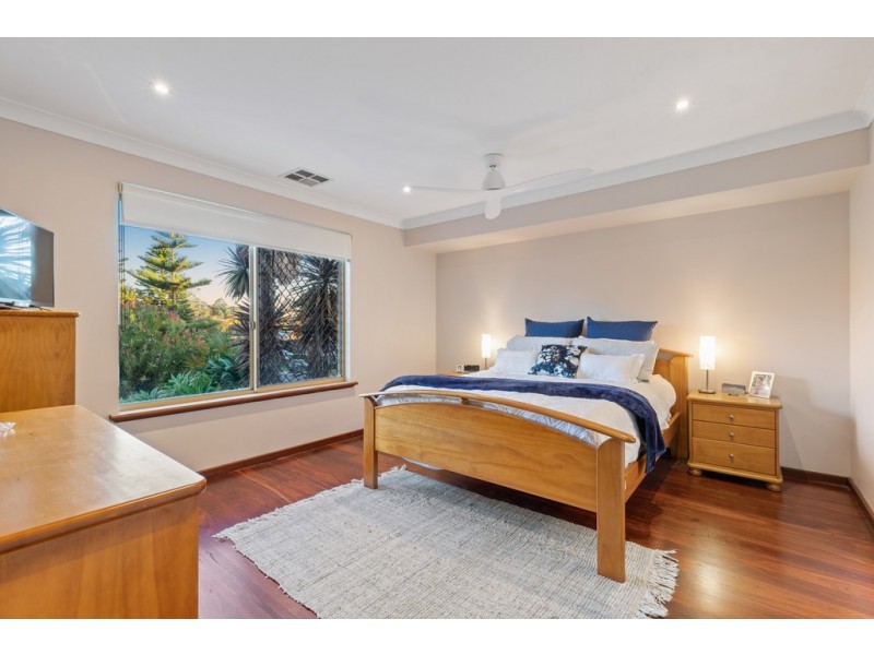 11 Glenbar Road, Duncraig WA 6023