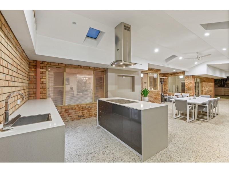 11 Glenbar Road, Duncraig WA 6023