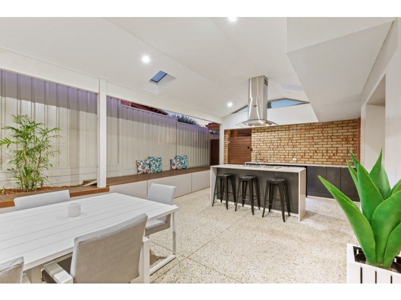 11 Glenbar Road, Duncraig WA 6023