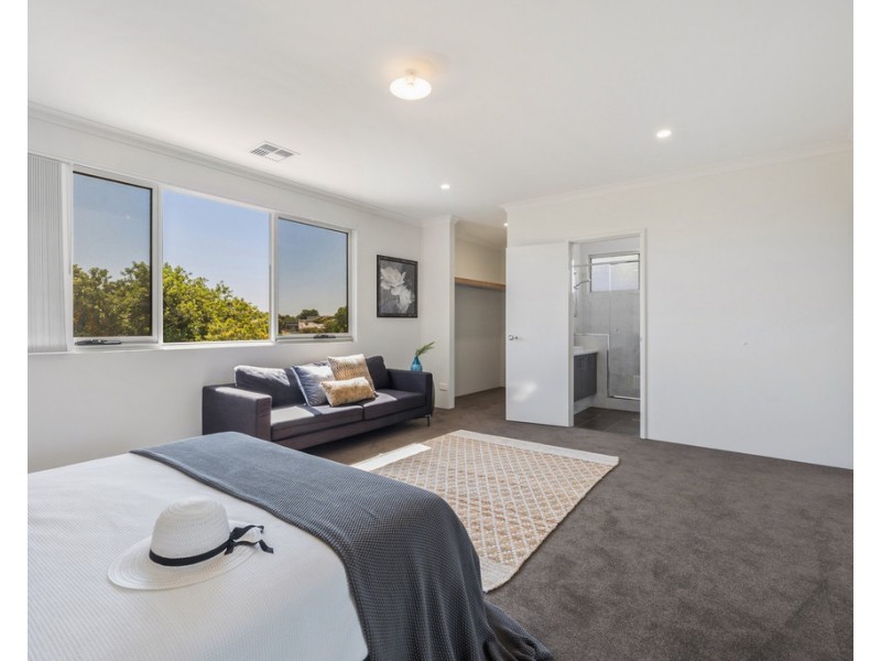 2/553 Beach Road, Duncraig WA 6023