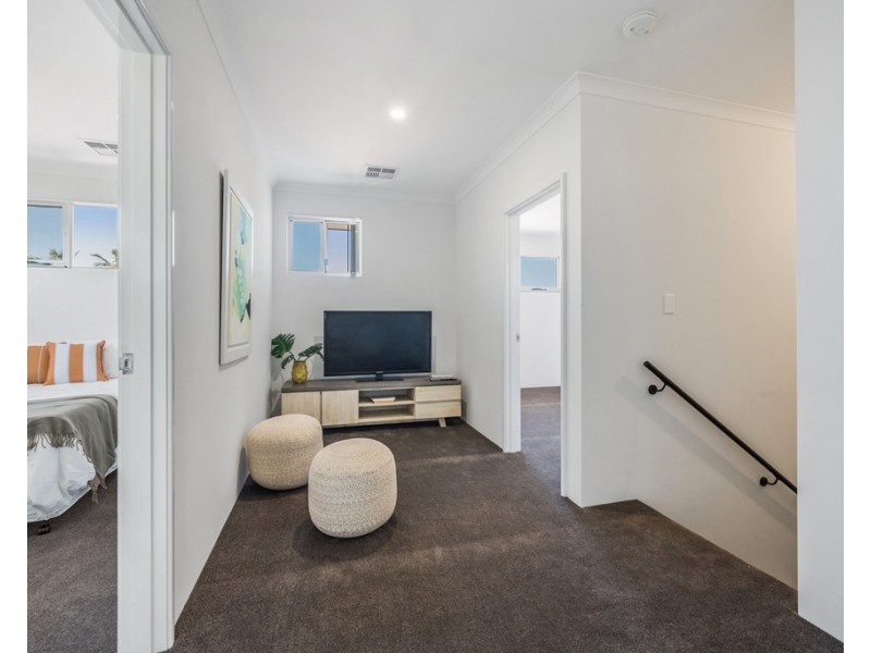 2/553 Beach Road, Duncraig WA 6023