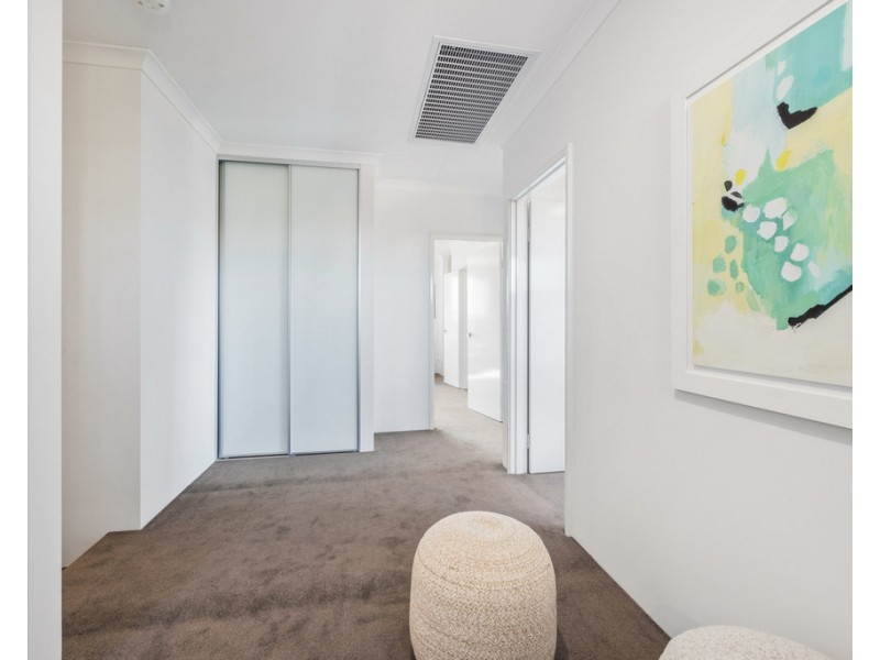 2/553 Beach Road, Duncraig WA 6023