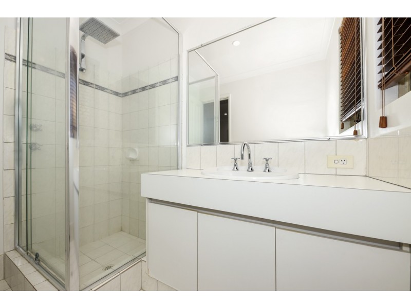 1/2 Shaw Road, Innaloo WA 6018