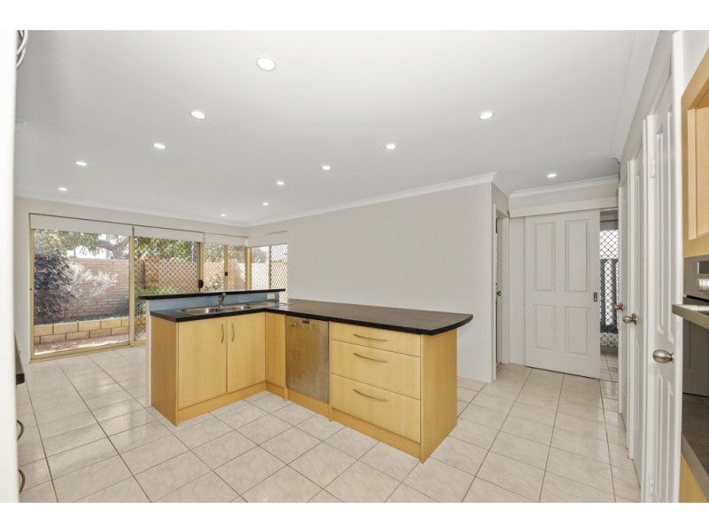 1/2 Shaw Road, Innaloo WA 6018