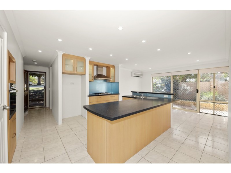 1/2 Shaw Road, Innaloo WA 6018