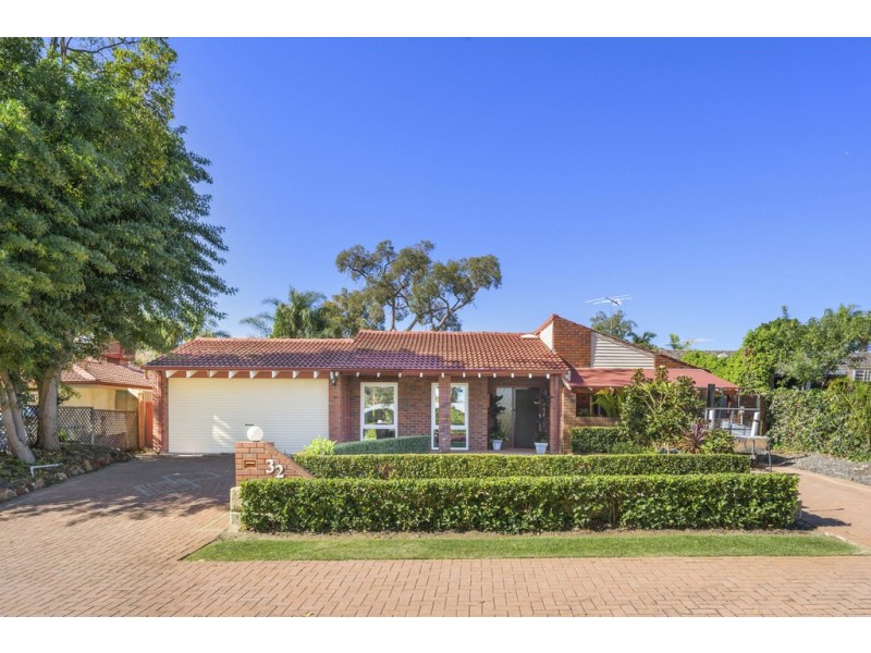 32 Illawong Way, Kingsley WA 6026