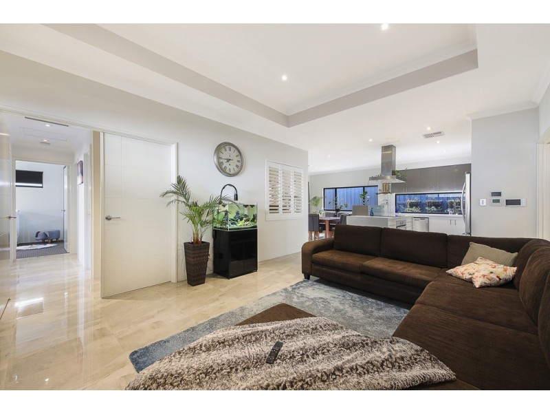 32 Goundrey Drive, Pearsall WA 6065