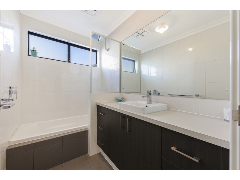 32 Goundrey Drive, Pearsall WA 6065