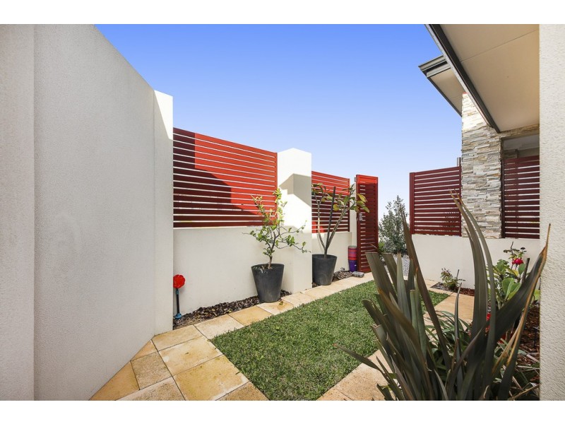 32 Goundrey Drive, Pearsall WA 6065