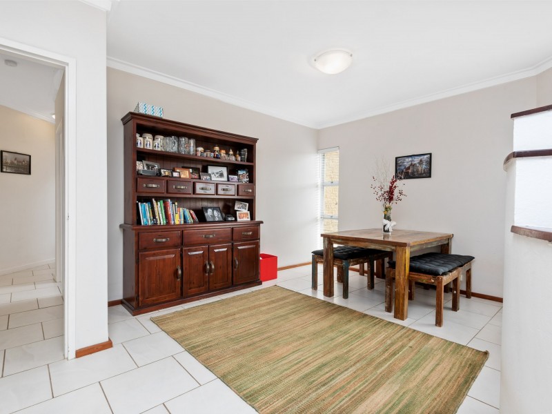 2 Gunida Street, Mullaloo WA 6027