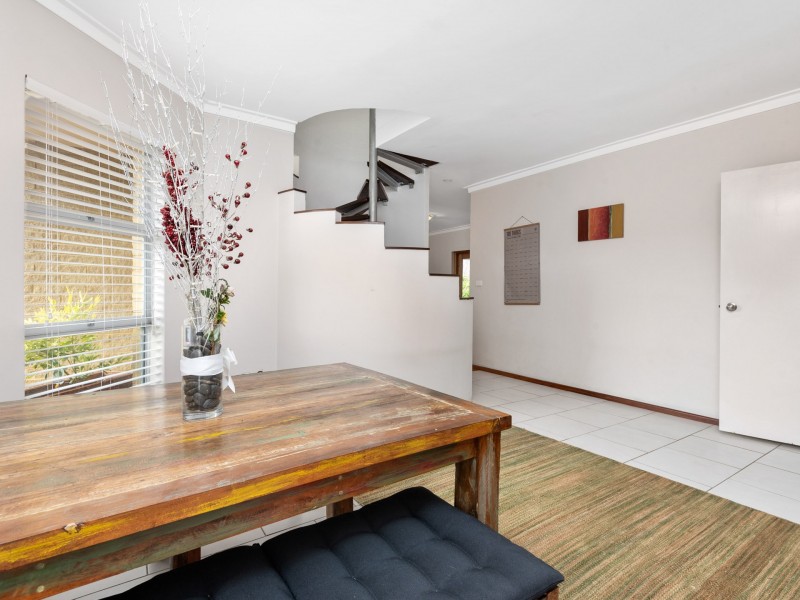 2 Gunida Street, Mullaloo WA 6027