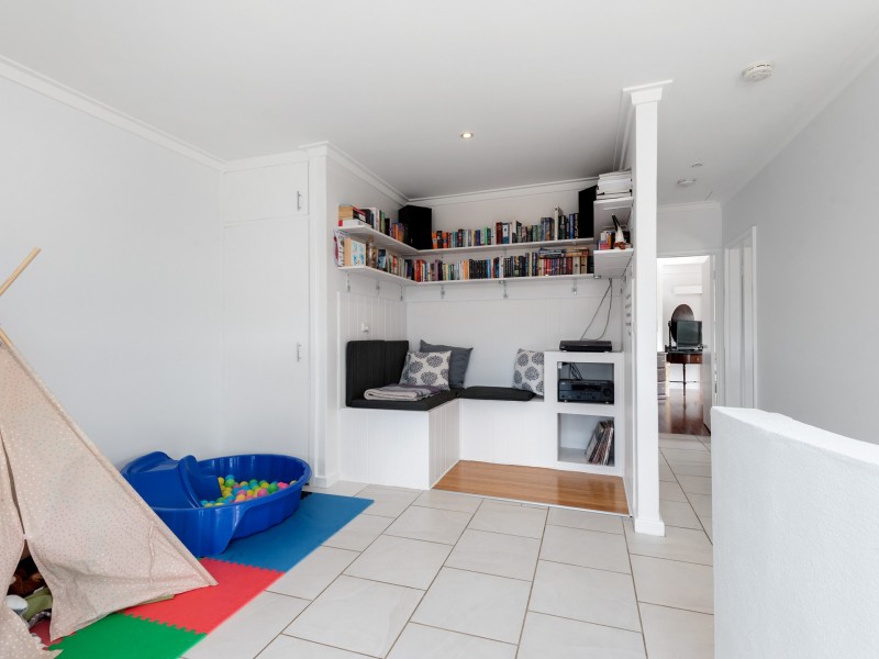 2 Gunida Street, Mullaloo WA 6027