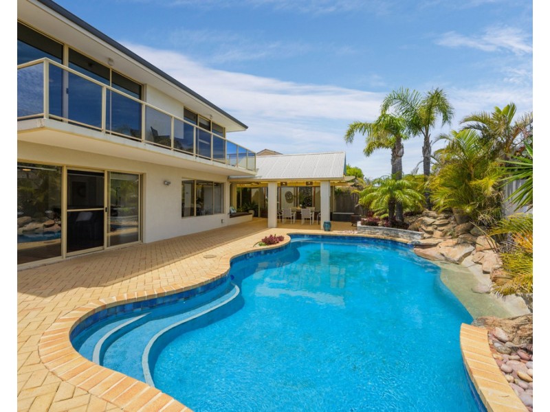 133 Castlecrag Drive, Kallaroo WA 6025