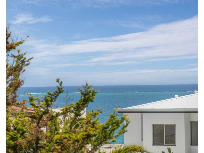 133 Castlecrag Drive, Kallaroo WA 6025