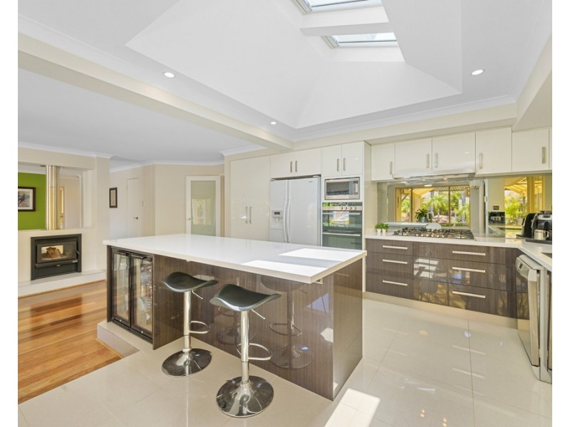 133 Castlecrag Drive, Kallaroo WA 6025