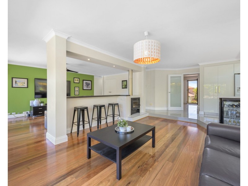 133 Castlecrag Drive, Kallaroo WA 6025