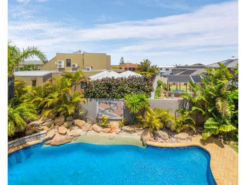 133 Castlecrag Drive, Kallaroo WA 6025