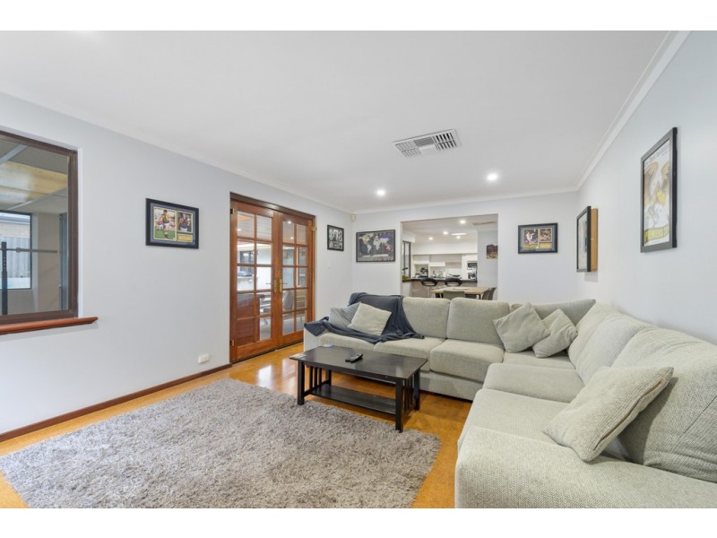 83 Goollelal Drive, Kingsley WA 6026