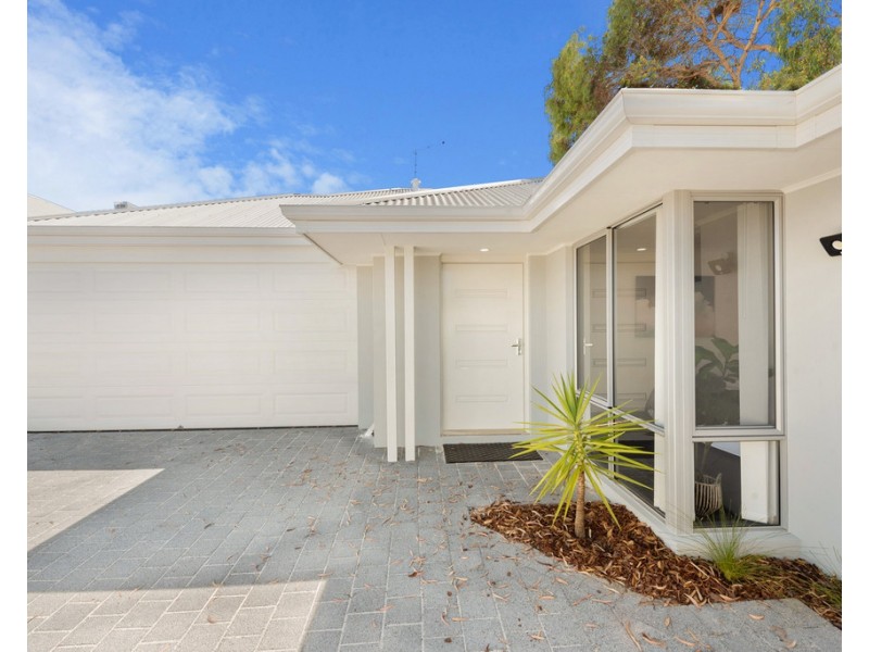 16c Windsor Place, Kallaroo WA 6025