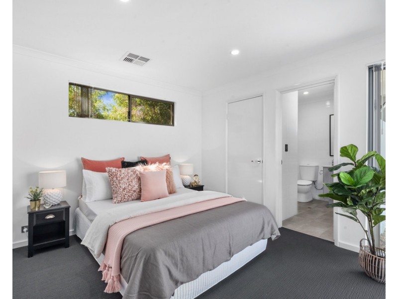 16c Windsor Place, Kallaroo WA 6025