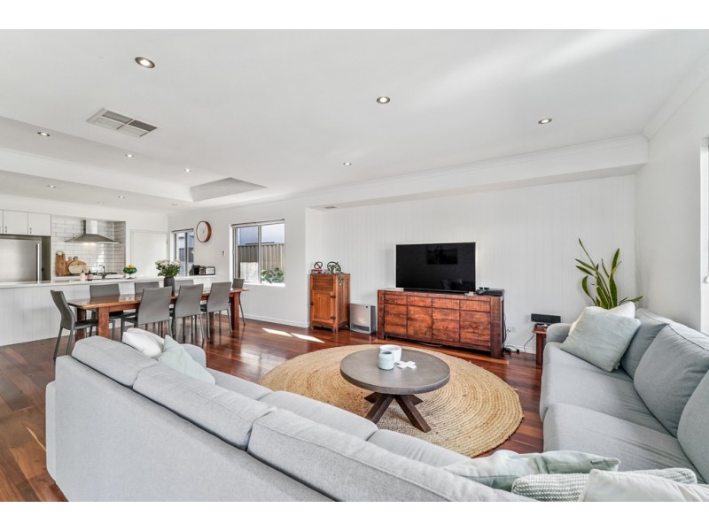 71 Cassino Drive, Stirling WA 6021