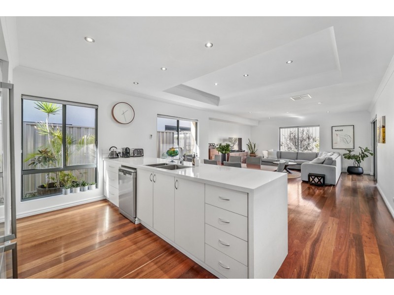 71 Cassino Drive, Stirling WA 6021