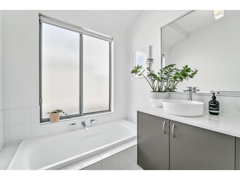 71 Cassino Drive, Stirling WA 6021